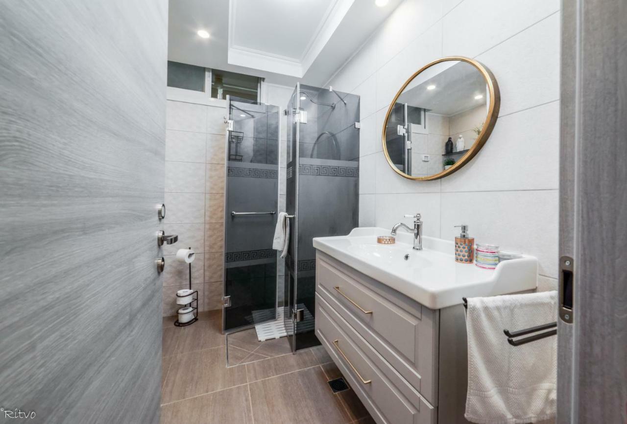 Sokolov Vacation Boutique Apartments By The Sea In Nehariya Dış mekan fotoğraf
